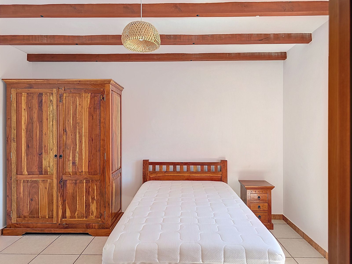 f21fbde4dc7c928429a8dfbba39157a2 - 31