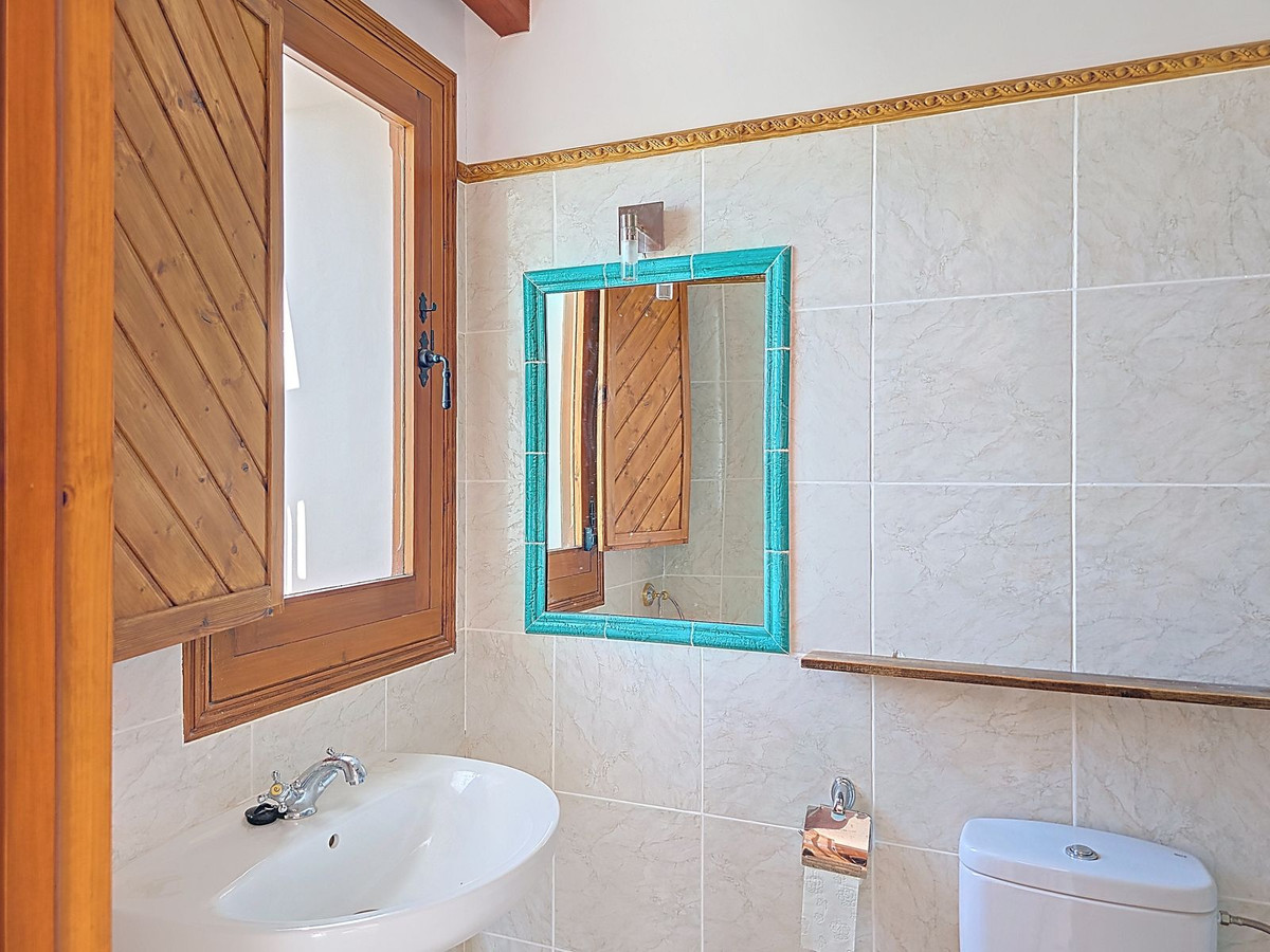 f21fbde4dc7c928429a8dfbba39157a2 - 33