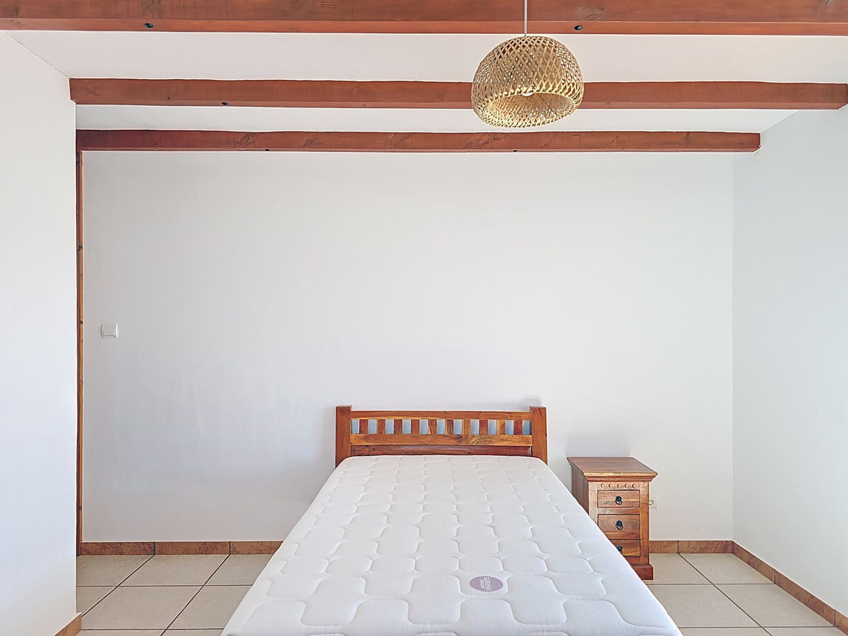 f21fbde4dc7c928429a8dfbba39157a2 - 35