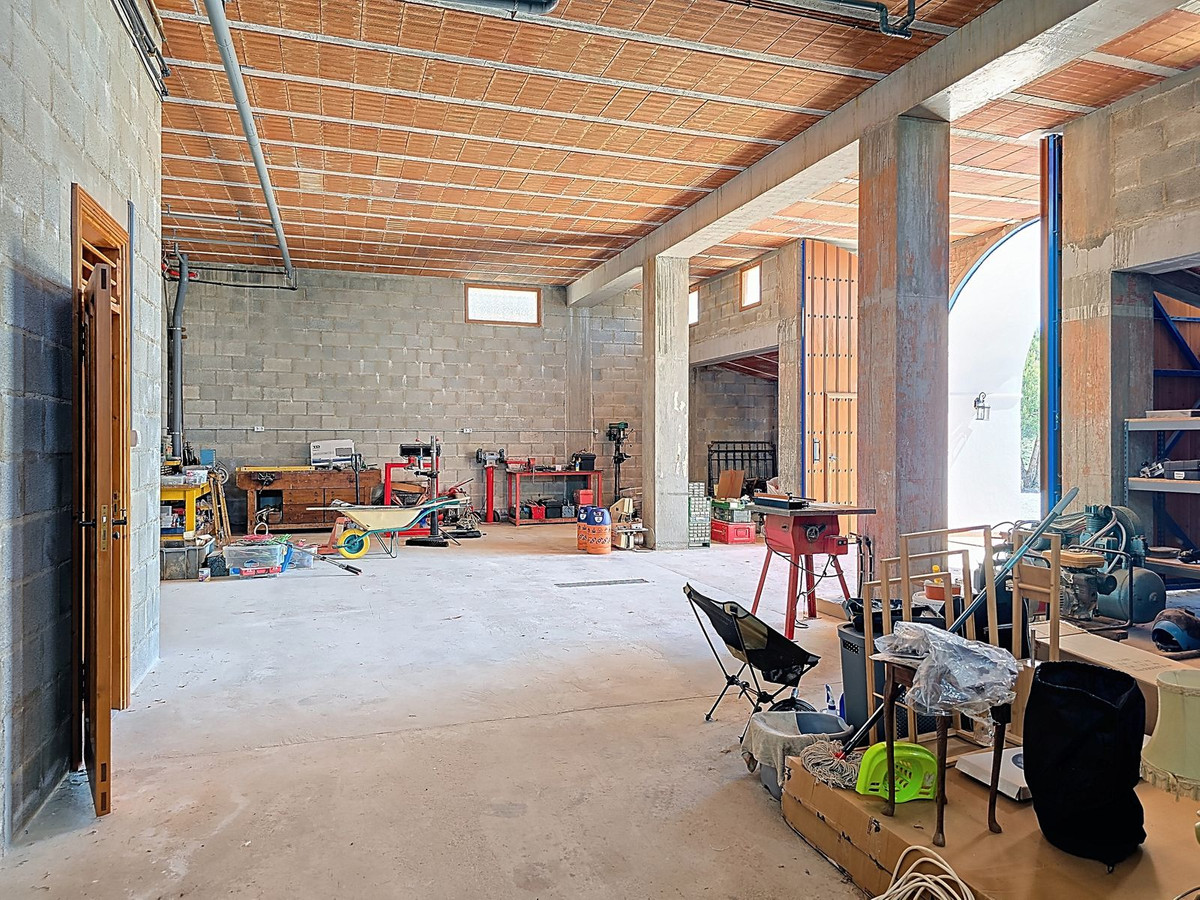 f21fbde4dc7c928429a8dfbba39157a2 - 38