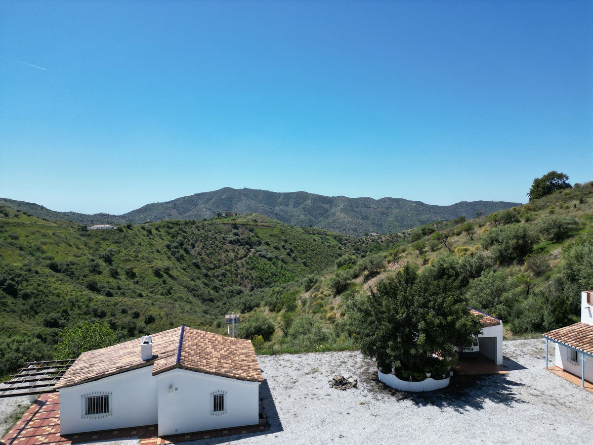 f21fbde4dc7c928429a8dfbba39157a2 - 57