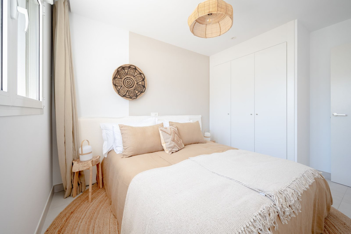 f23cbf8ca1cda7b8f703e5fe0a613993 - 10