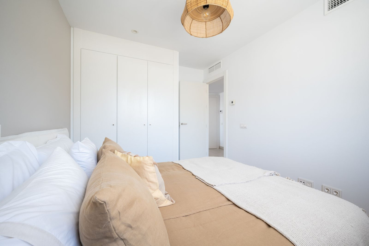 f23cbf8ca1cda7b8f703e5fe0a613993 - 11