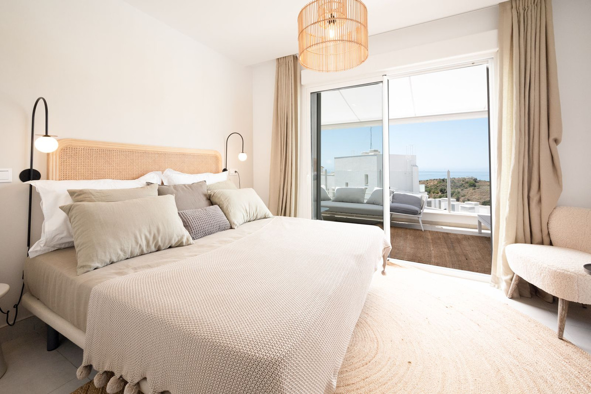 f23cbf8ca1cda7b8f703e5fe0a613993 - 16