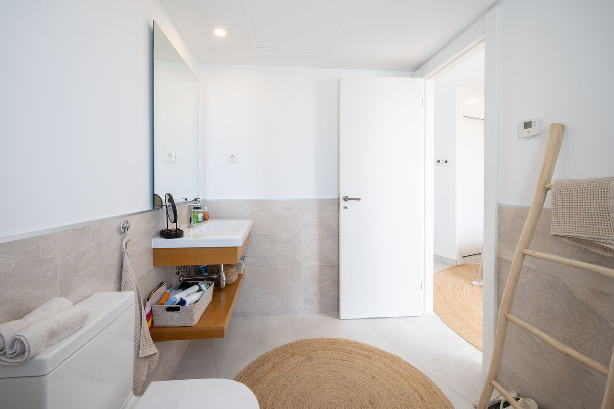 f23cbf8ca1cda7b8f703e5fe0a613993 - 20