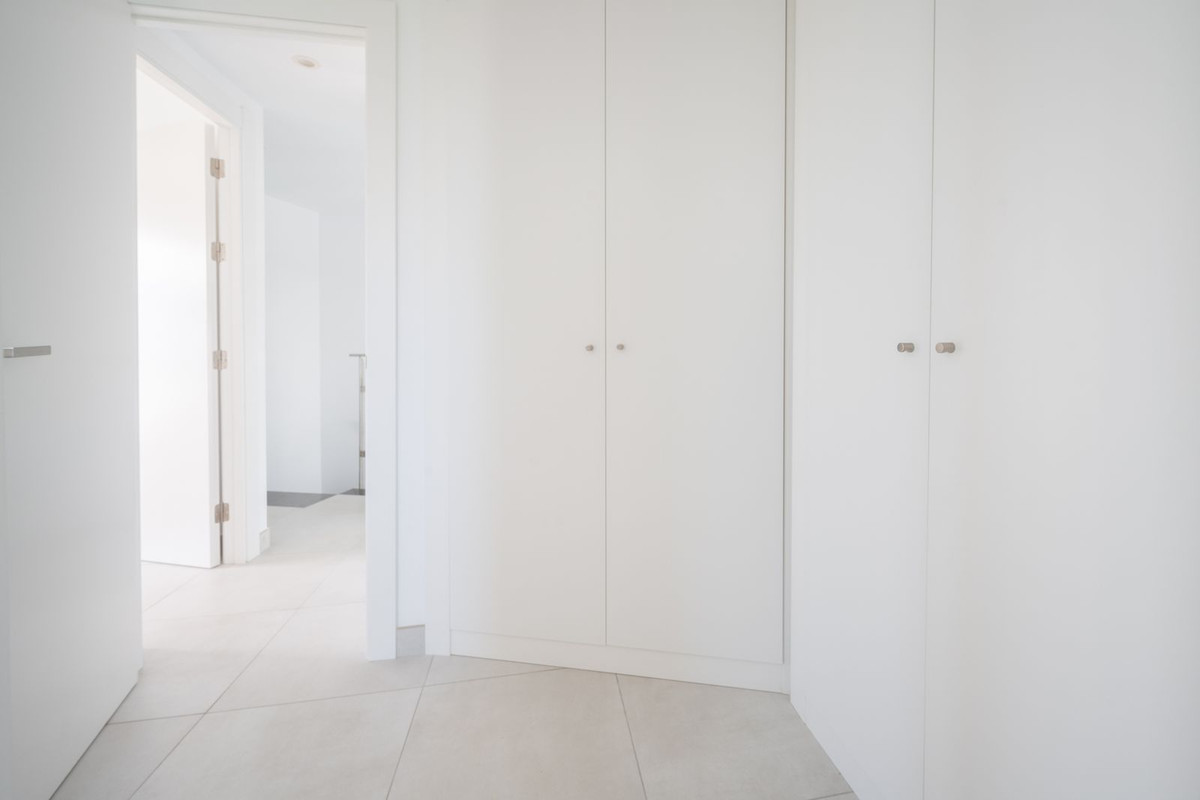 f23cbf8ca1cda7b8f703e5fe0a613993 - 21