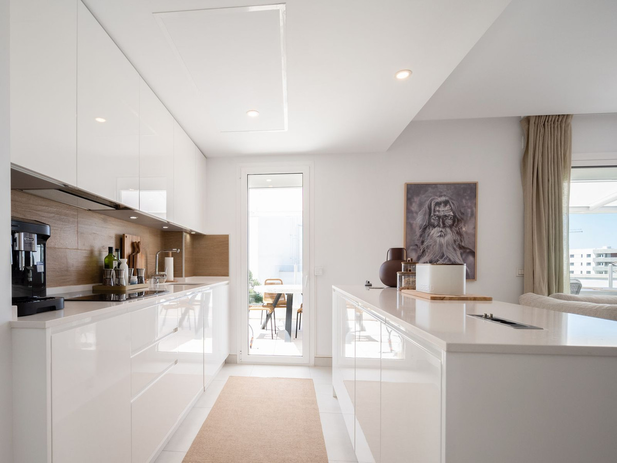 f23cbf8ca1cda7b8f703e5fe0a613993 - 6