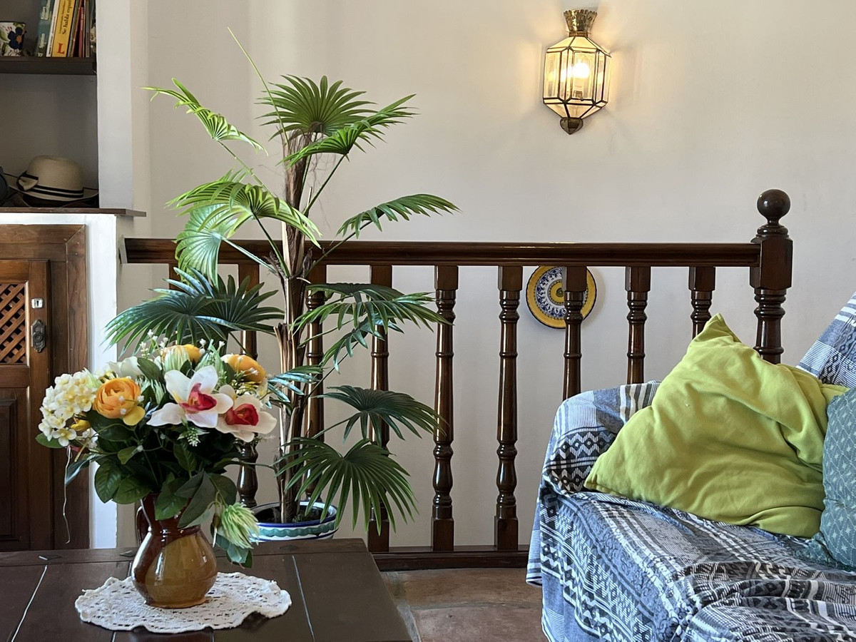 f280ca90c86b550a6f8521acdf17167d - 13