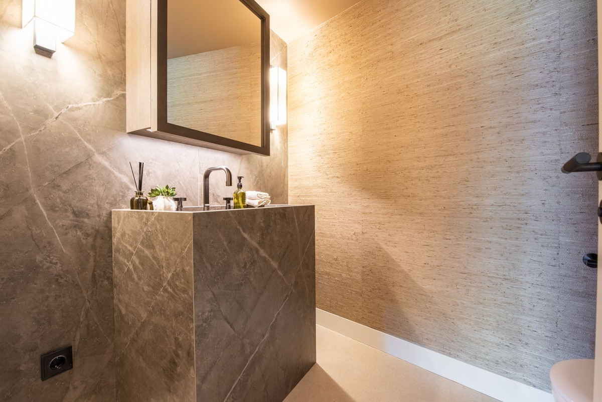 f2dae1a19c391a991f230759d7895196 - 21