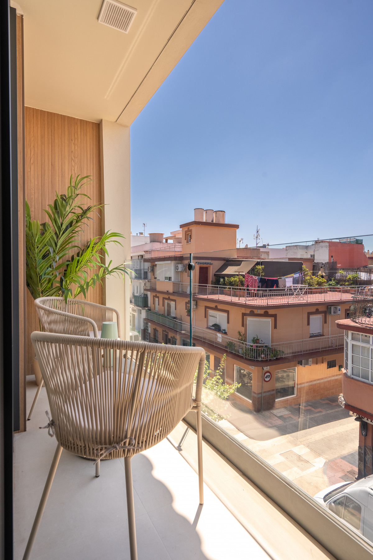 f34b42317149643b6cfda29072329d4a - 19