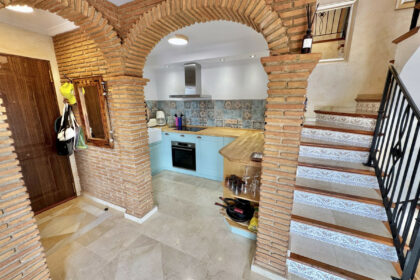 f3e33c222b21c83e271fb6b6afd15db1 - 10