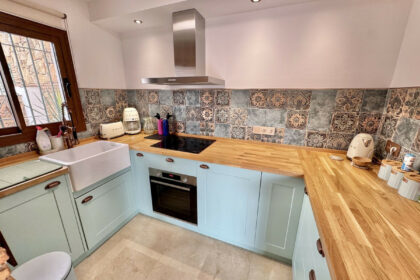 f3e33c222b21c83e271fb6b6afd15db1 - 11