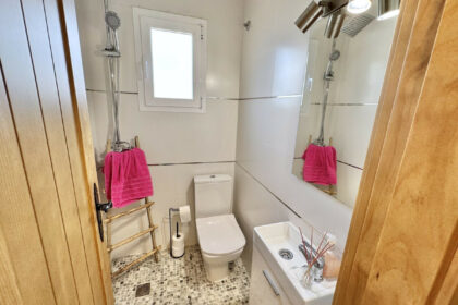 f3e33c222b21c83e271fb6b6afd15db1 - 12