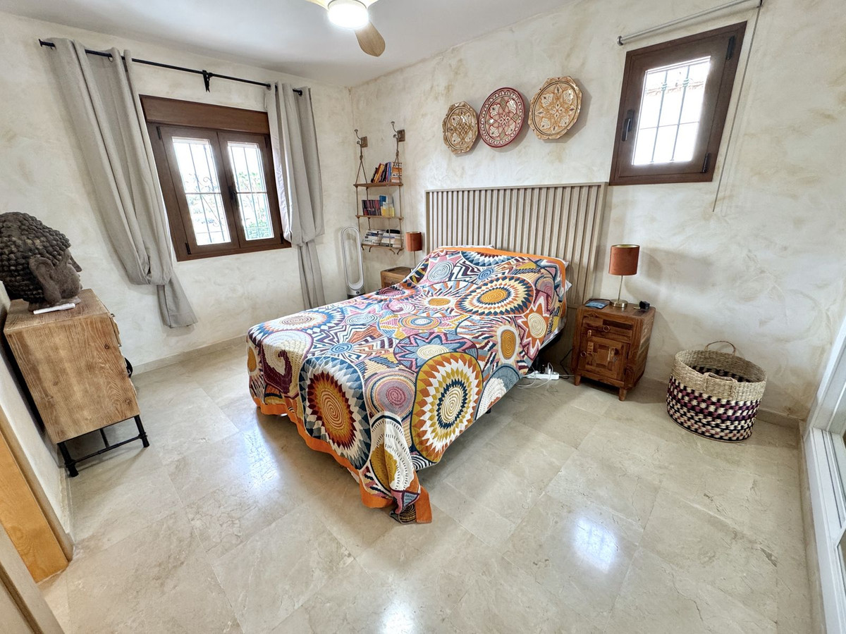 f3e33c222b21c83e271fb6b6afd15db1 - 14