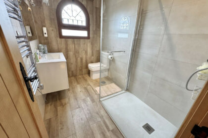 f3e33c222b21c83e271fb6b6afd15db1 - 16