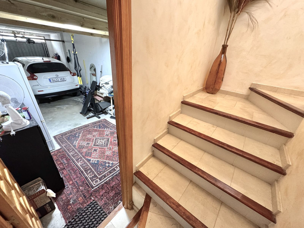 f3e33c222b21c83e271fb6b6afd15db1 - 19