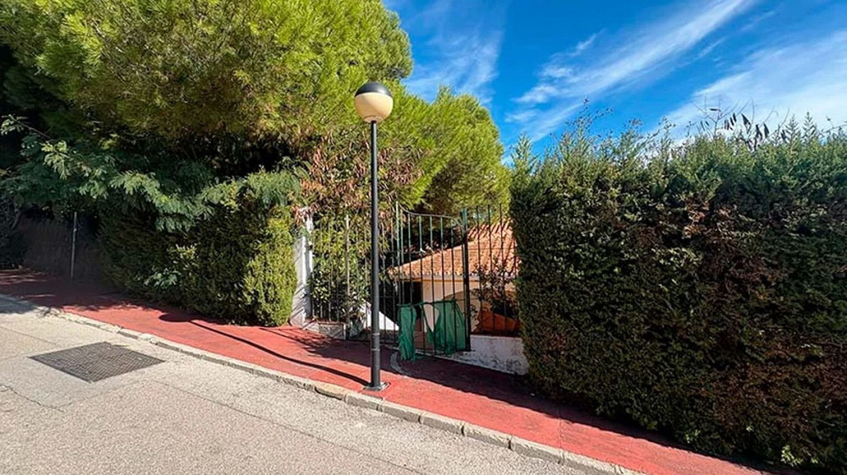 f3ea0527a2110b7682636362b2818526 - 10