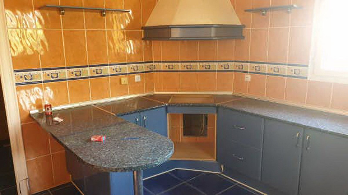 f3ea0527a2110b7682636362b2818526 - 13