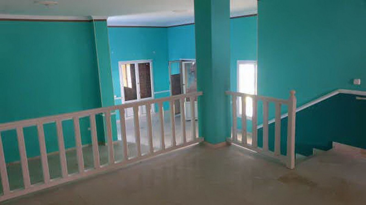 f3ea0527a2110b7682636362b2818526 - 18