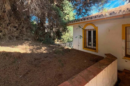 f3ea0527a2110b7682636362b2818526 - 2