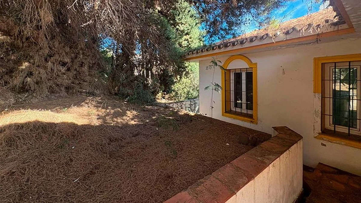 f3ea0527a2110b7682636362b2818526 - 2