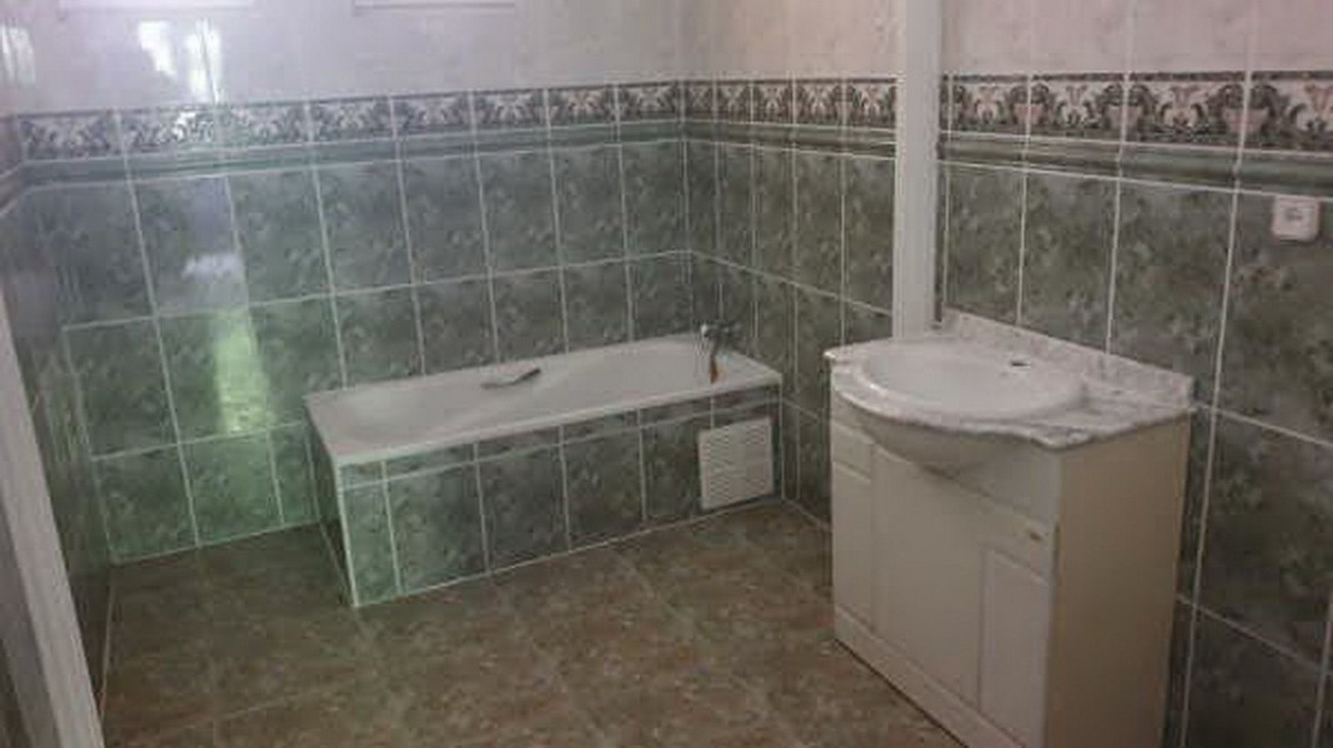 f3ea0527a2110b7682636362b2818526 - 25