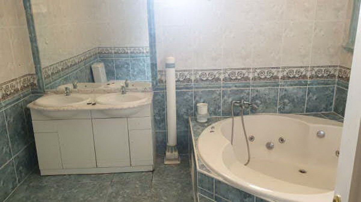 f3ea0527a2110b7682636362b2818526 - 26