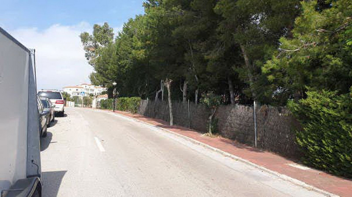 f3ea0527a2110b7682636362b2818526 - 30