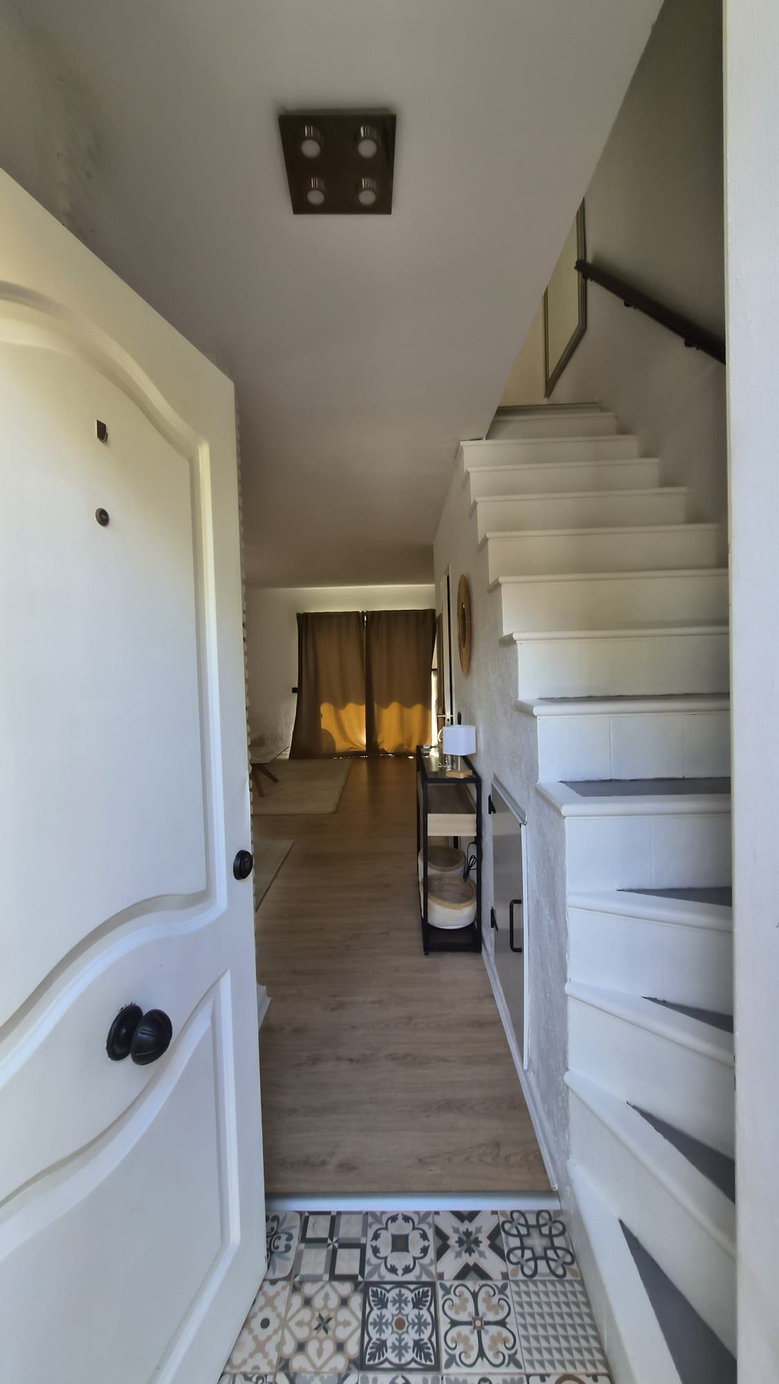 f497b3ab5e7f51e4334168555223afce - 11