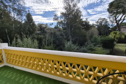 f497b3ab5e7f51e4334168555223afce - 12