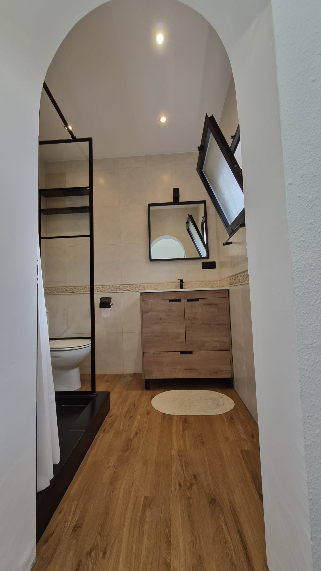 f497b3ab5e7f51e4334168555223afce - 15