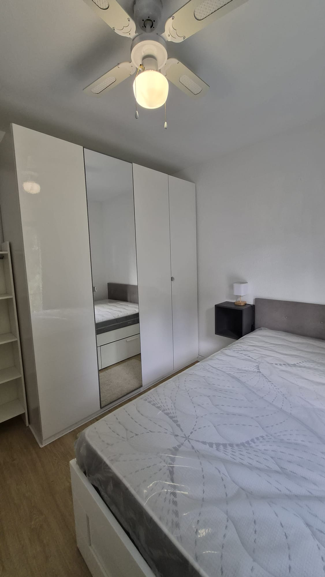 f497b3ab5e7f51e4334168555223afce - 18