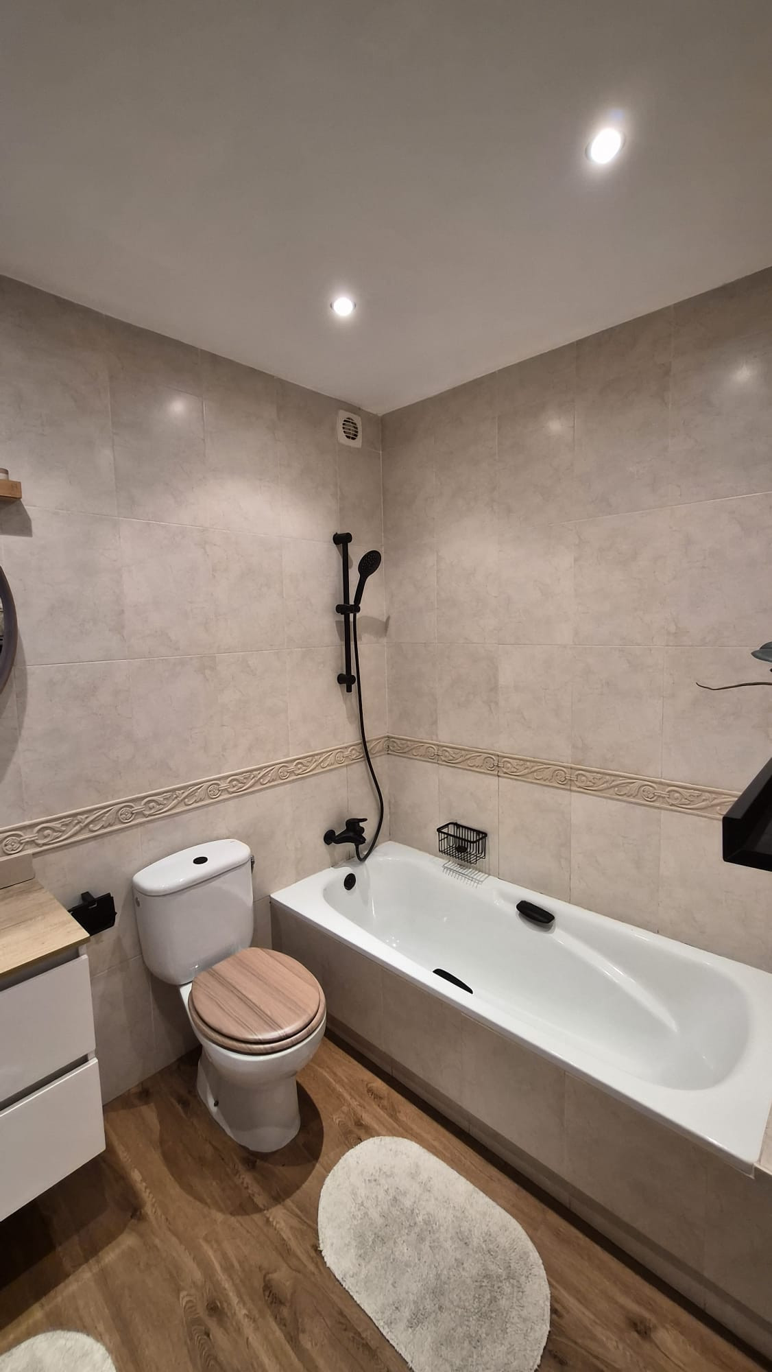 f497b3ab5e7f51e4334168555223afce - 19