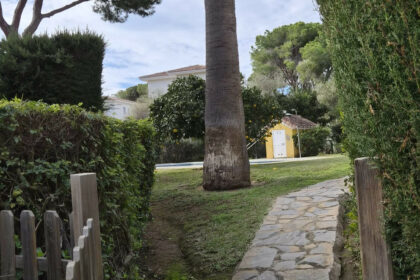 f497b3ab5e7f51e4334168555223afce - 20