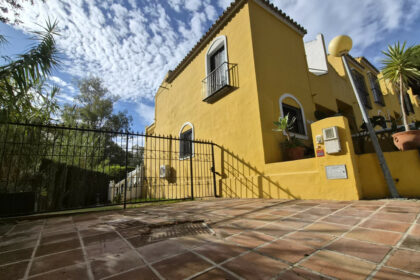 f497b3ab5e7f51e4334168555223afce - 27