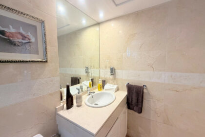 f4eb47103c5659217598dfe252373fc6 - 12