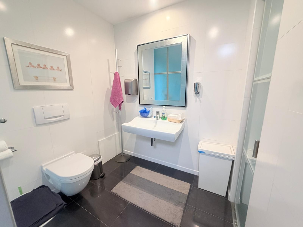 f4eb47103c5659217598dfe252373fc6 - 17