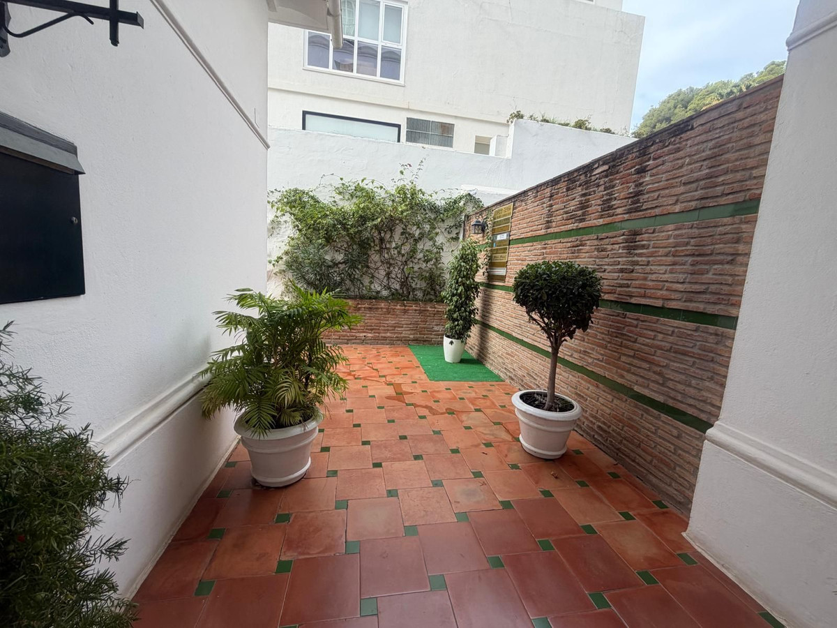 f4eb47103c5659217598dfe252373fc6 - 34