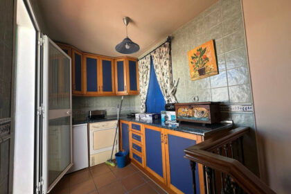 f54fcff671e0a2e282fbf859f108a92e - 14