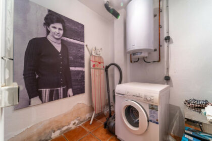 f555224d5aa21b16e853ccfc77ef3fa6 - 27