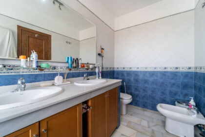 f555224d5aa21b16e853ccfc77ef3fa6 - 34