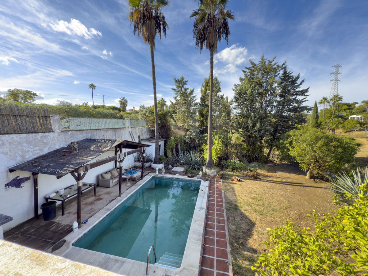 f55a3509a6734ffa80fc59518e19ad7f - 1