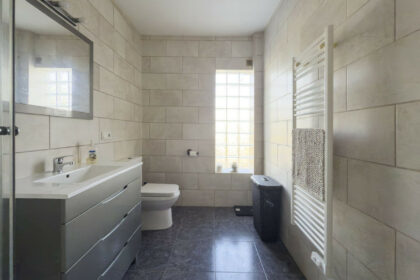 f55a3509a6734ffa80fc59518e19ad7f - 22