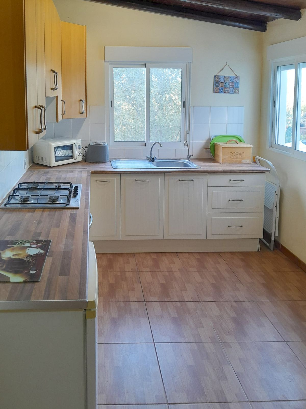 f55a3509a6734ffa80fc59518e19ad7f - 32