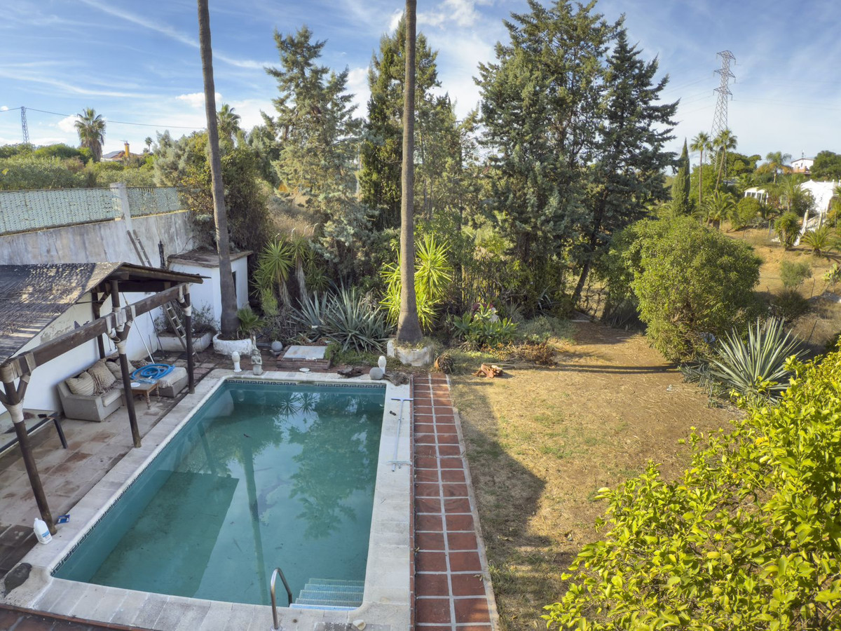 f55a3509a6734ffa80fc59518e19ad7f - 34