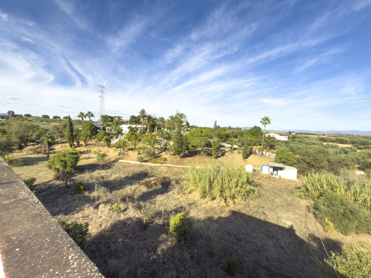 f55a3509a6734ffa80fc59518e19ad7f - 38