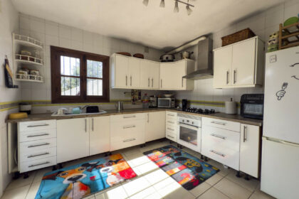 f55a3509a6734ffa80fc59518e19ad7f - 7