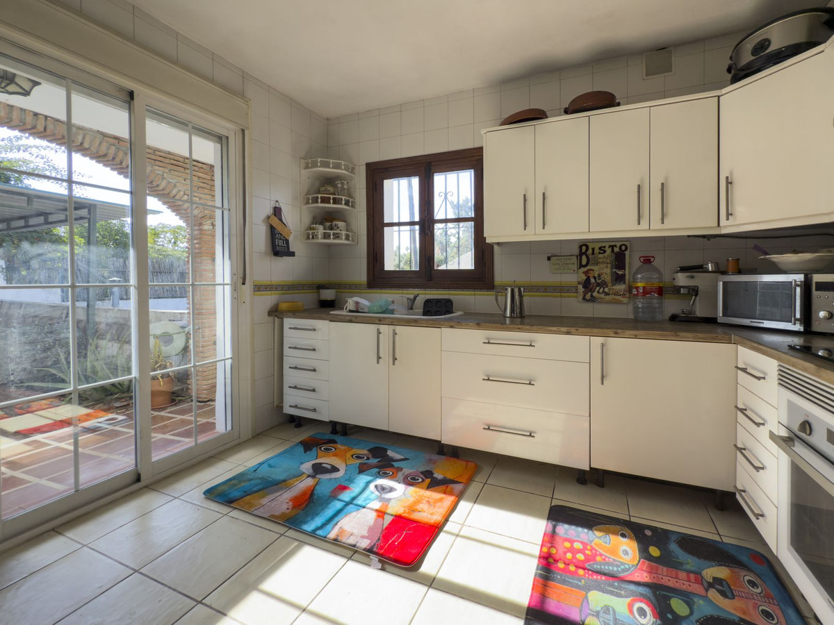 f55a3509a6734ffa80fc59518e19ad7f - 8