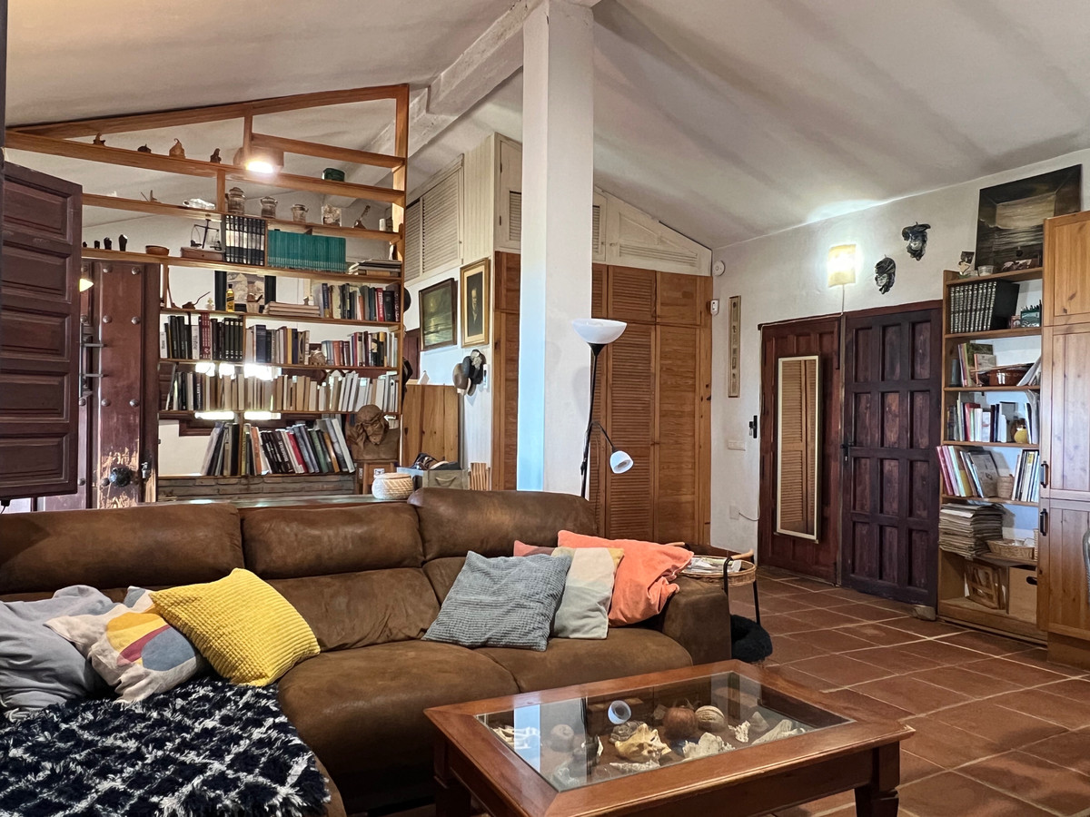 f74edc69f2f7abe306cdafab033af8cf - 11