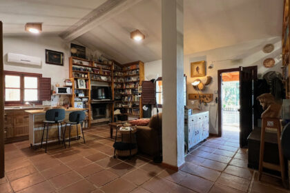 f74edc69f2f7abe306cdafab033af8cf - 12